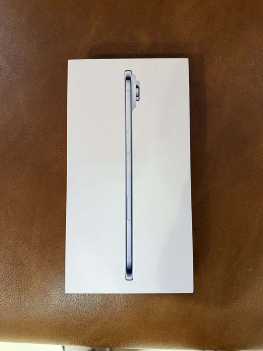 Чисто нов Iphone 17 Air 256gb