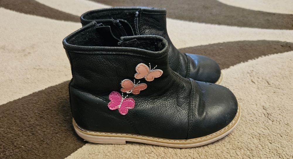 Ghete piele Baby Avus în stare buna marimea 27