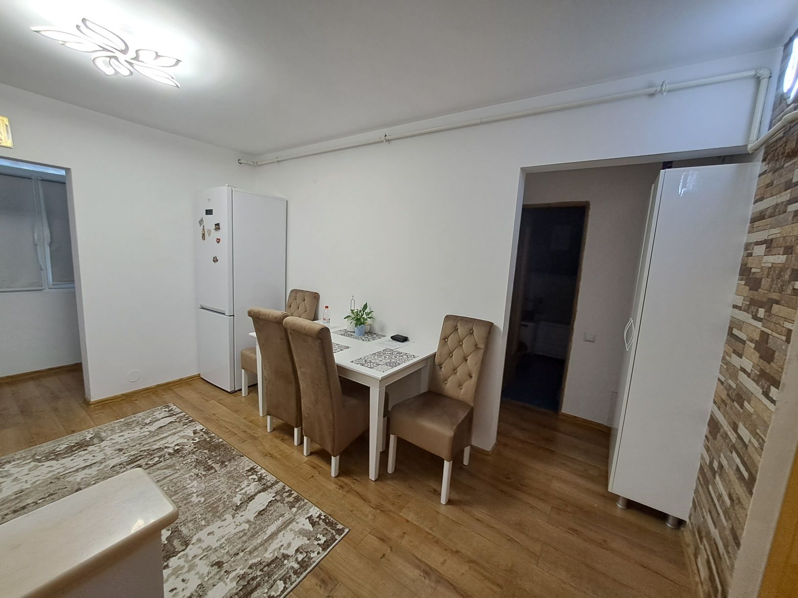 De vanzare apartament