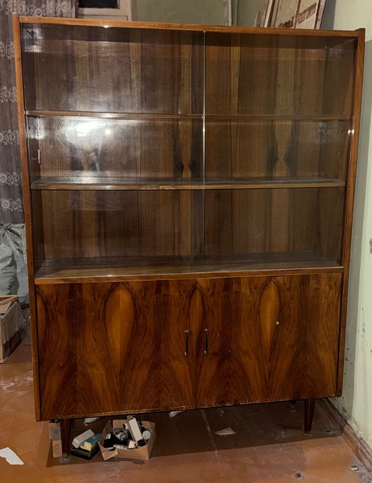 Книжные шкафы деревянные