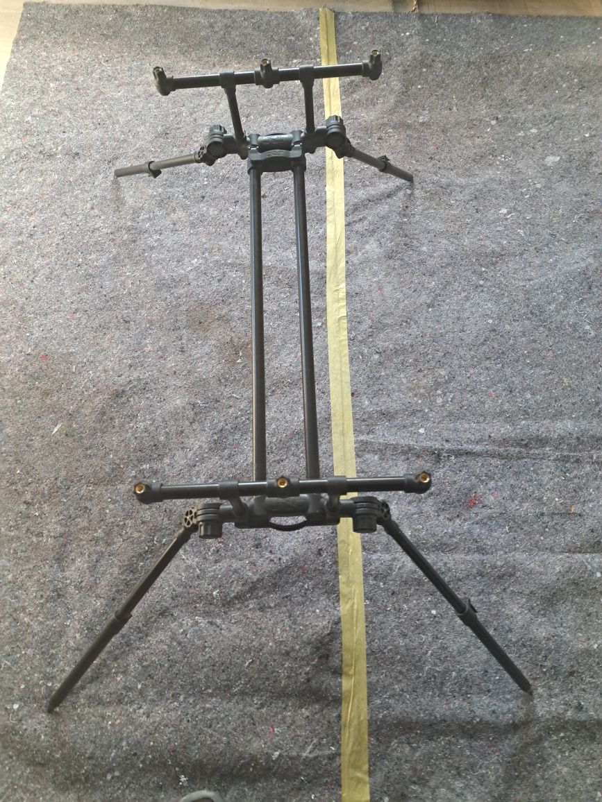 Anaconda scepter