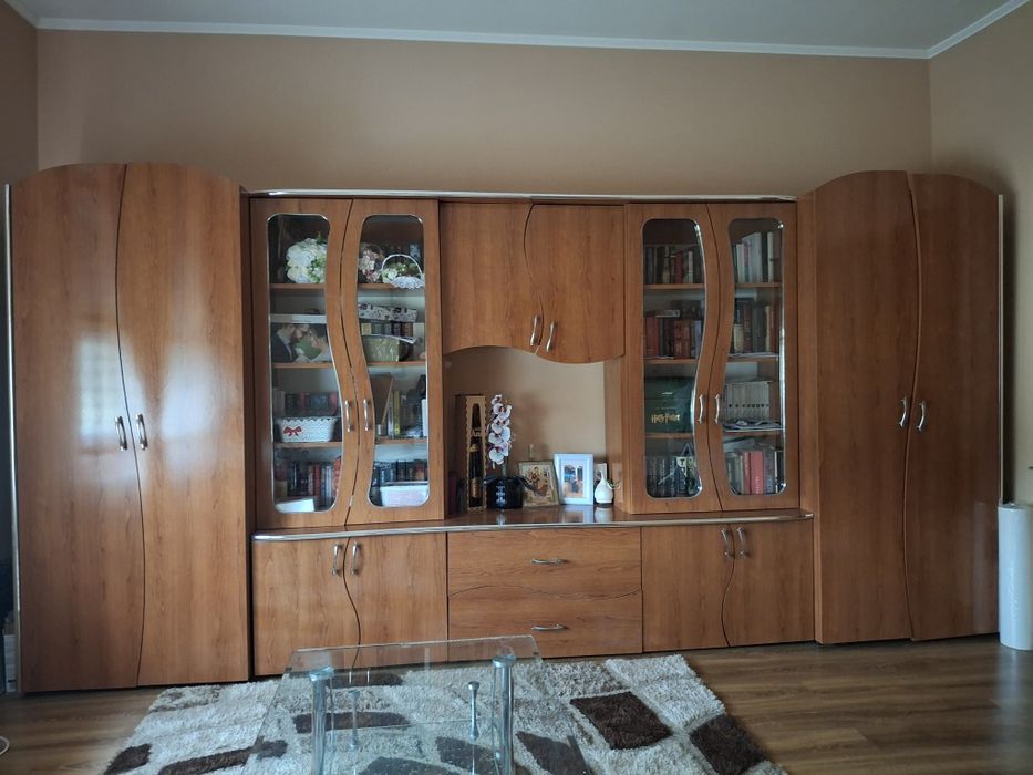 Vând mobila living