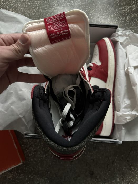 Jordan 1 Retro High OG Chicago Lost and Found 41