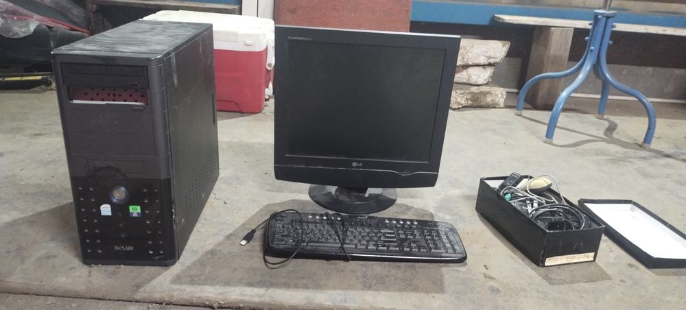 Продам компьютер старый