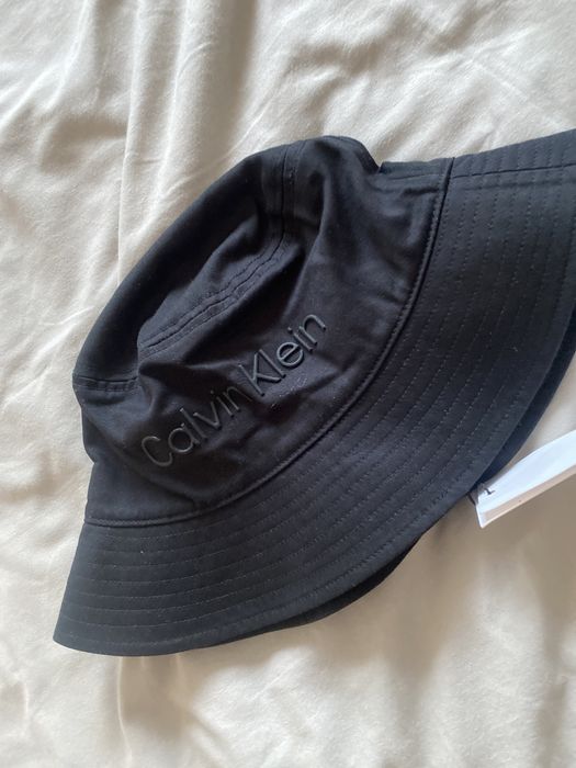 Шапка идиотка - Calvin Klein
