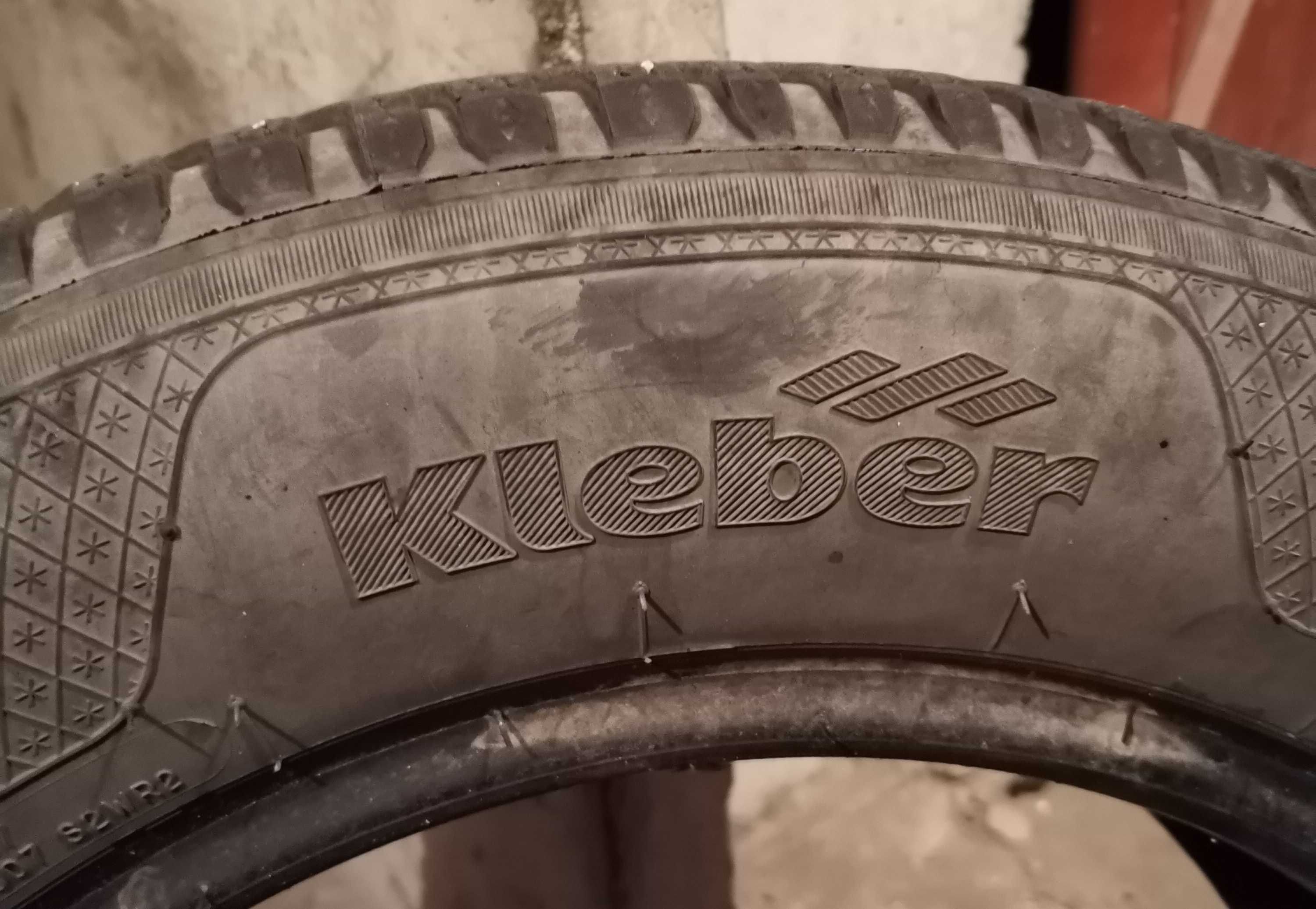 Продавам 2 броя зимни гуми 195.65.15 на 1 сезон дот 2020 Kleber