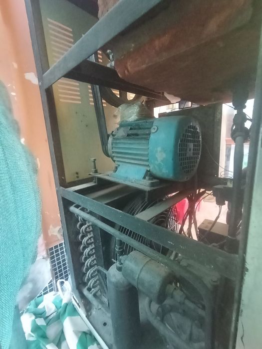 Muzqaymoq aparat sotiladi!!!