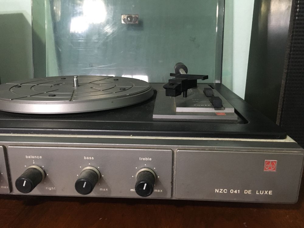 Pick-up Tesla NZC 041 Stereo, de colectie, vintage