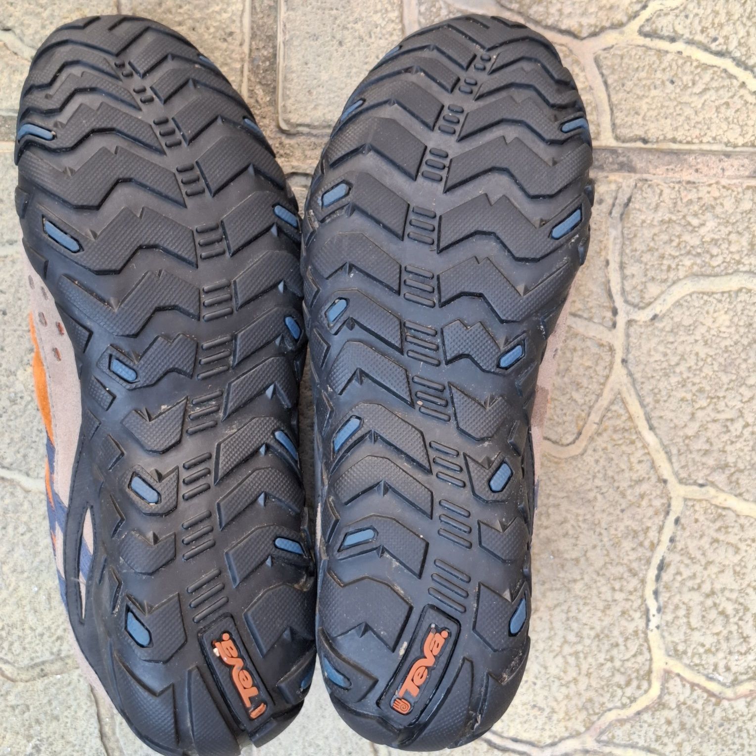 TEVA 43 обувки за планинско ходене