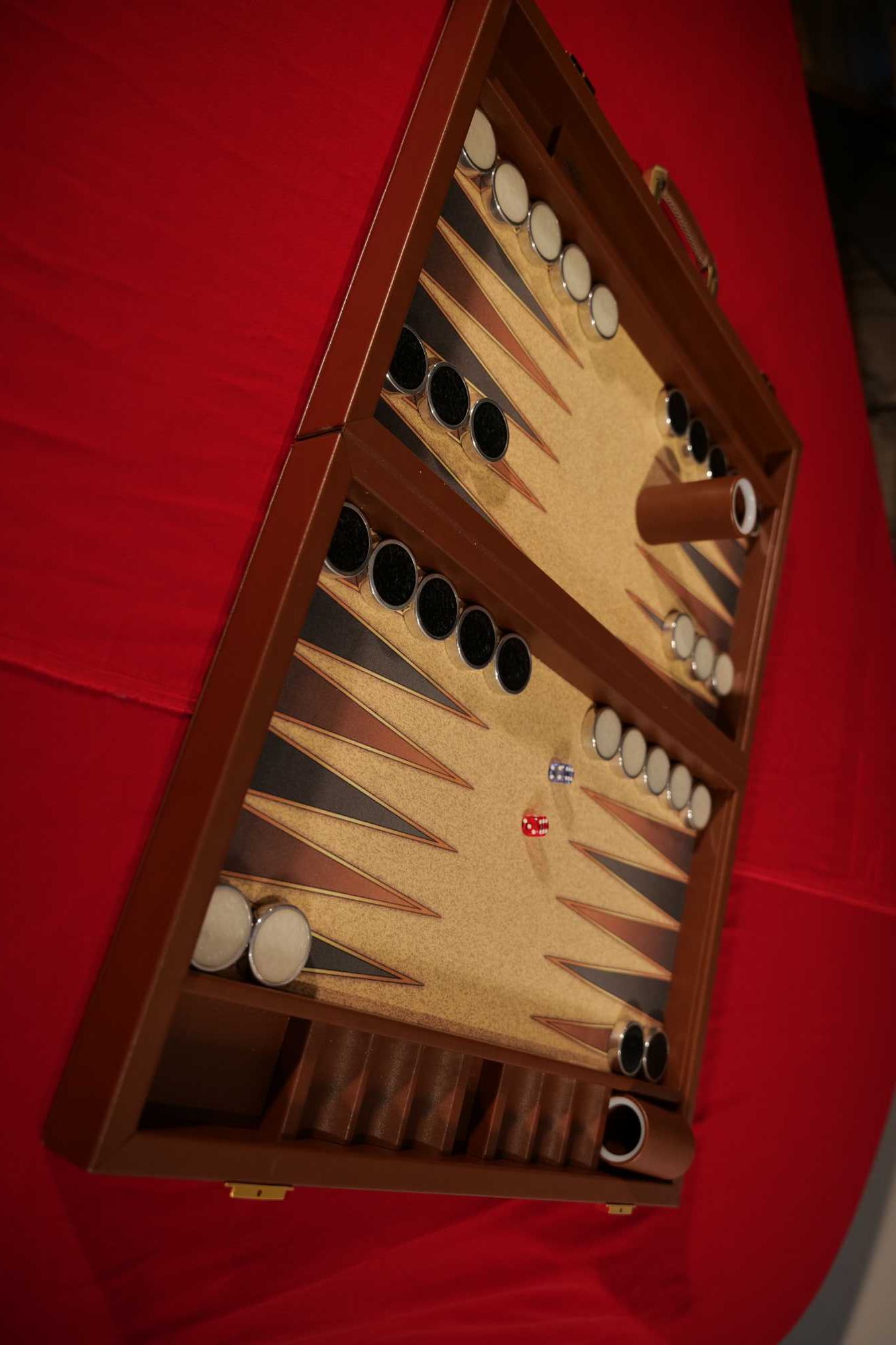 Луксозна Табла, Backgammon Board