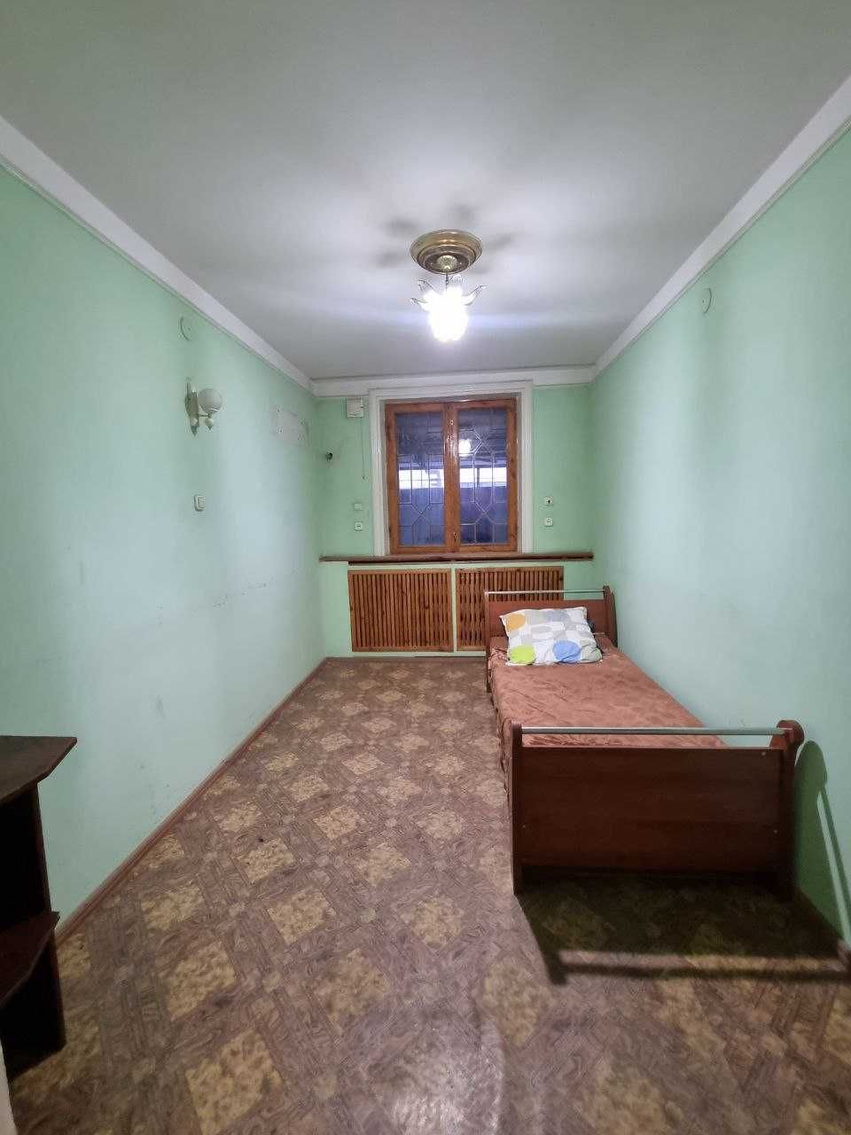 Бывшее Кафе Гаврош в Ийк Оте Юкори-Чирчикский район 10,5 соток
