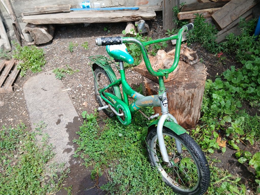 Небольшой велик в хорошем состоянии