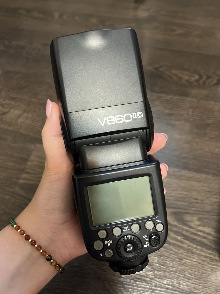 Blit Godox V860 II Canon