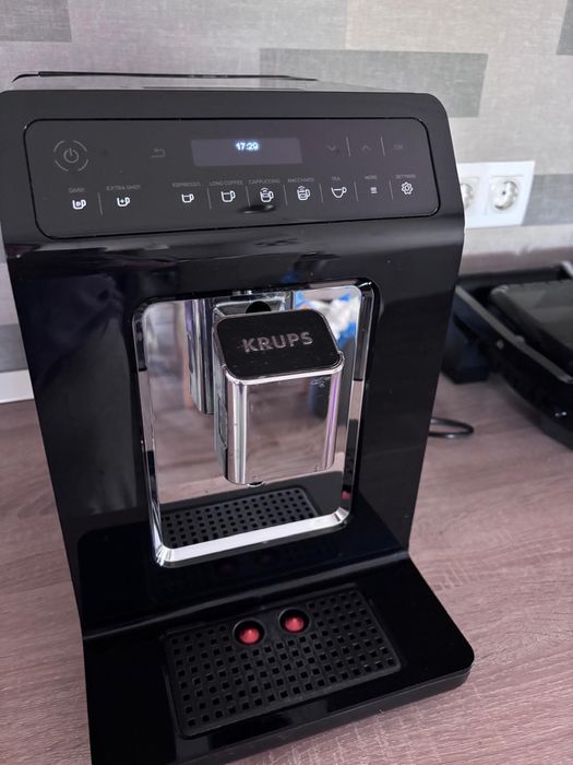 Vand expresor automat krups