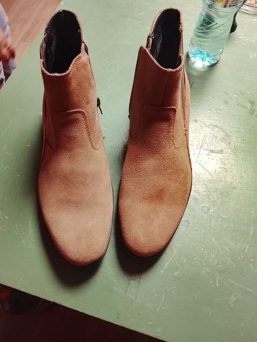 Ghete femei  Nr 41 . Ne folosiți