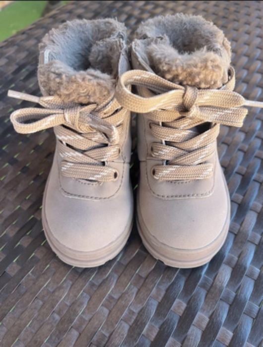 Ghete bebelusi 1,5-2 ani H&M 20-21