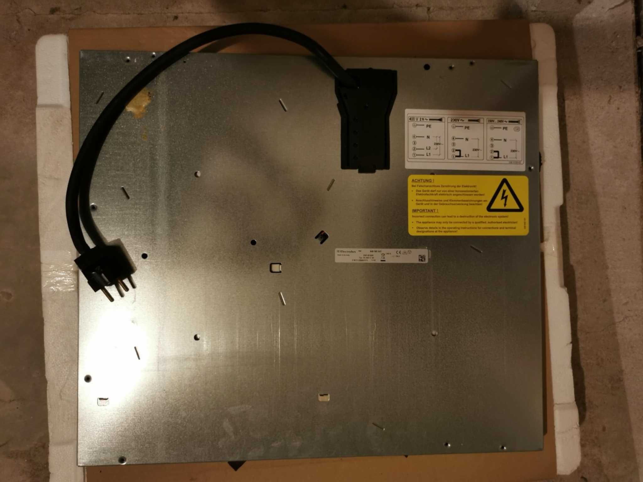 Стъклокерамичен плот за вграждане Elektorlux