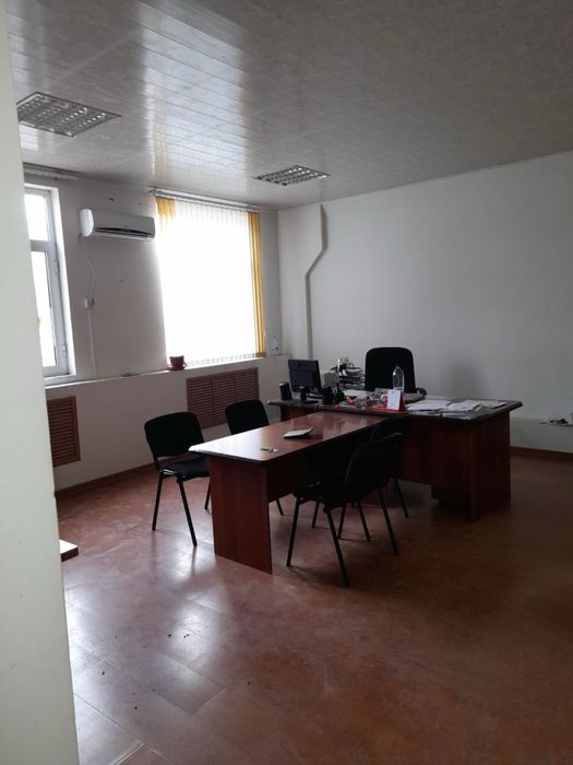 Продается помещение на 2 этаже 3х этажного здания кадастр 1000кв.м