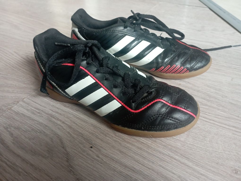 Маратонки Adidas