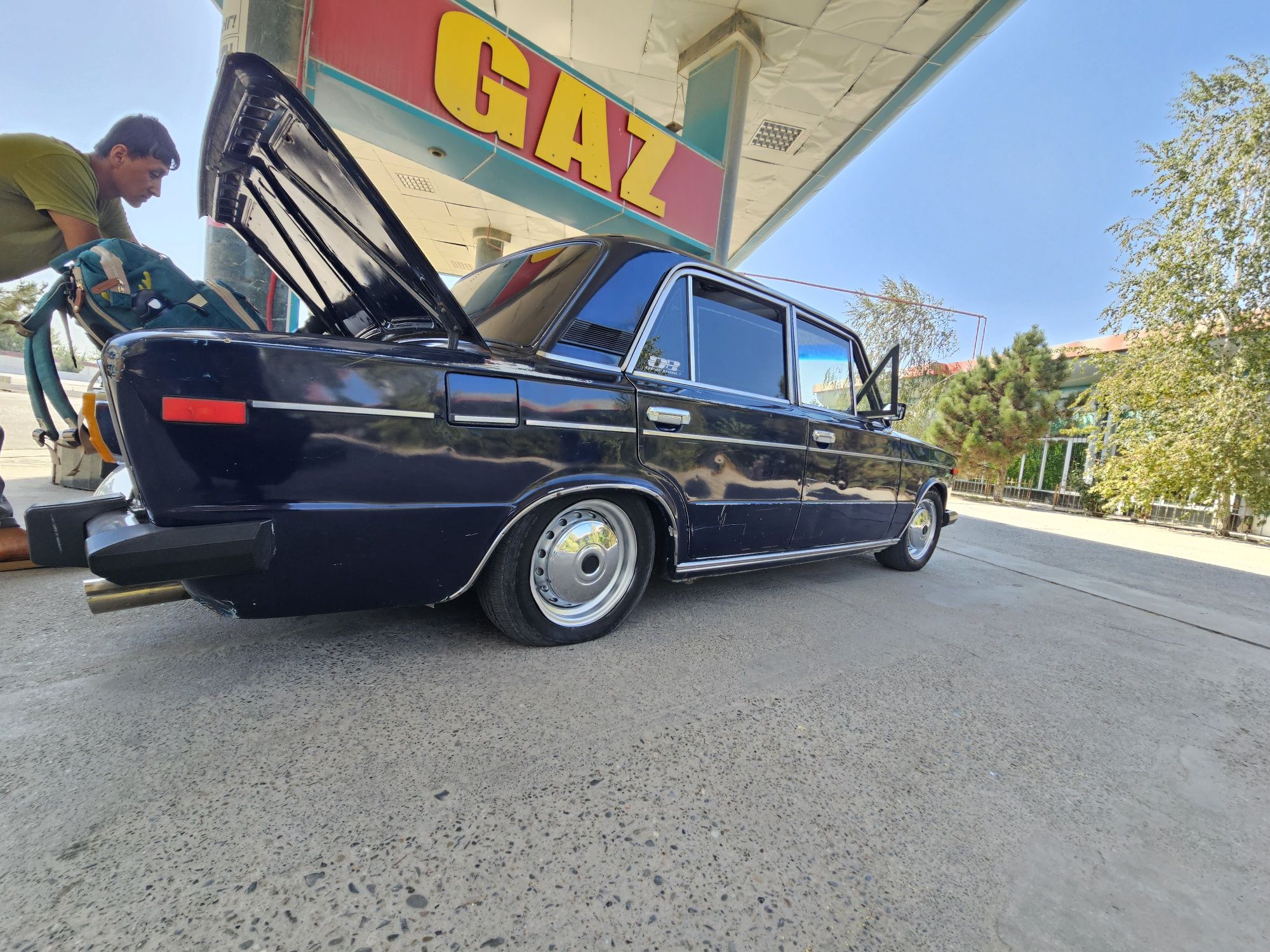 Lada 2106 sotiladi