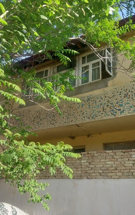 srochna 2 xona 3 xona qilingan kvartira sotiladi