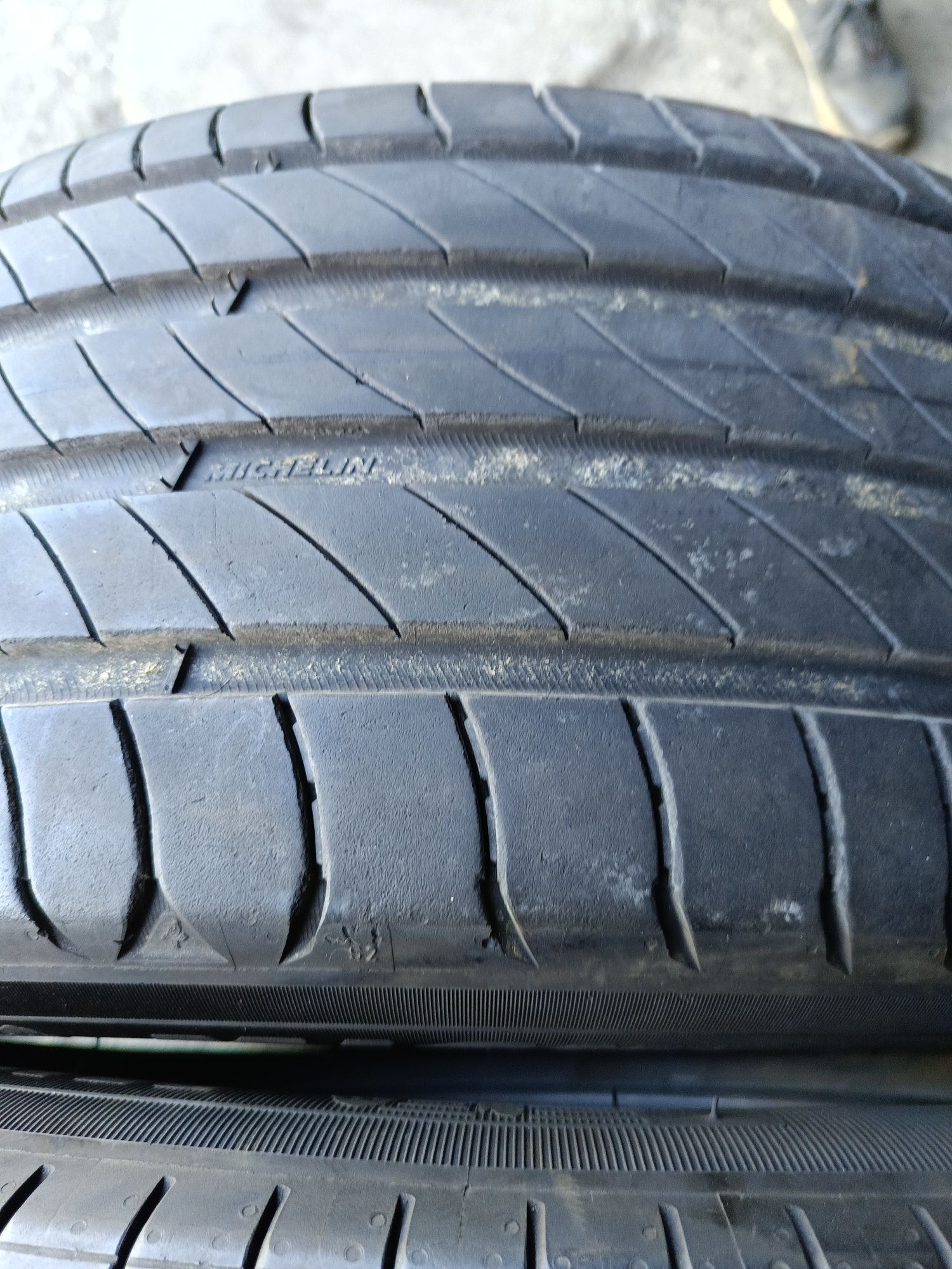 Летни гуми -2021г.-17цола-205/55-1бр.-85лв."MICHELIN"