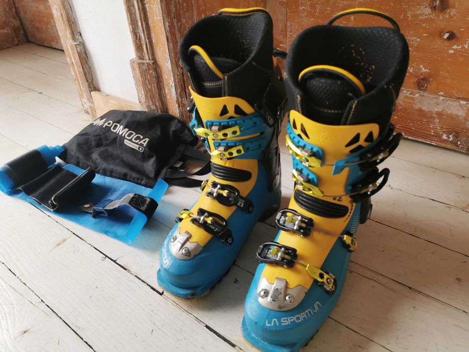 Ски, комбинирани автомати и колани за туринг