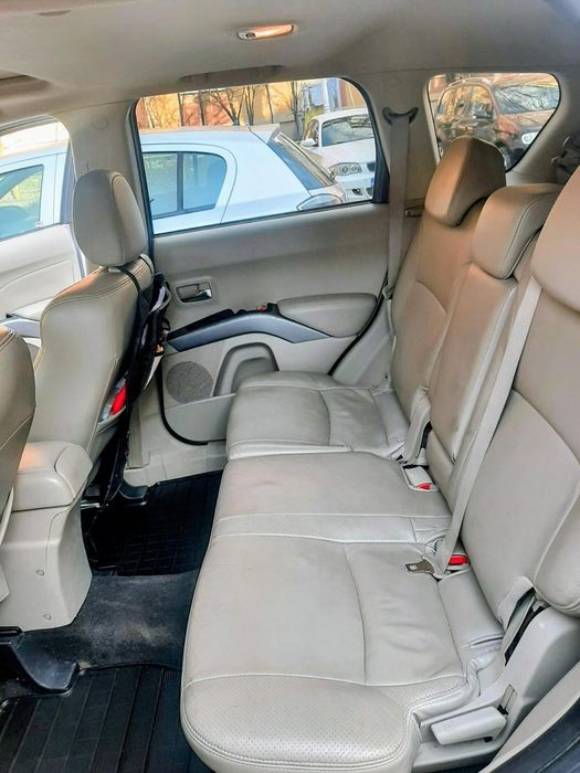 Mitshubishi outlander