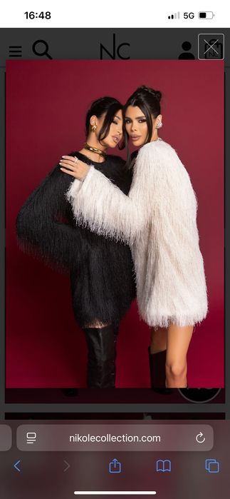 Продавам роклята Хс/С