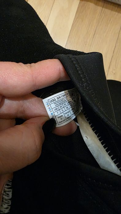 Ugg mini dipper nr 38(24 cm)