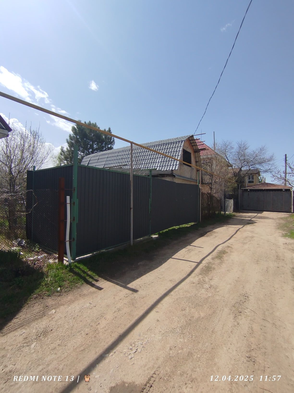 Продам дачу рядом озеро
