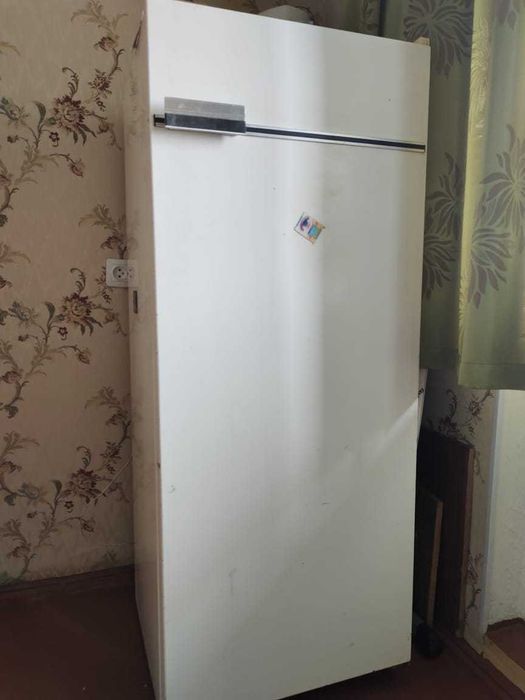 Продается холодильник "Бирюса"
