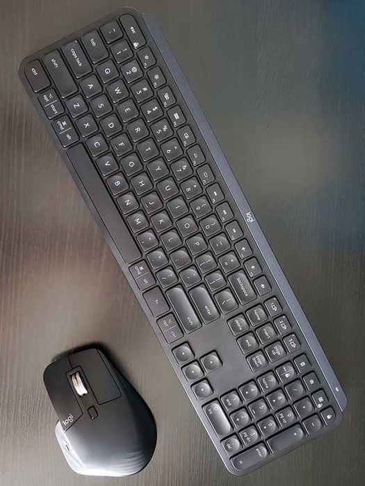 Клавиатура Logitech MX Keys (чёрная) + мышь MX Master 3S (чёрная)