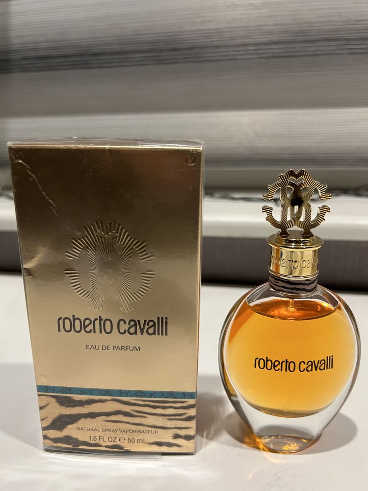 Продам парфюмерную воду Roberto Cavalli 50 ml