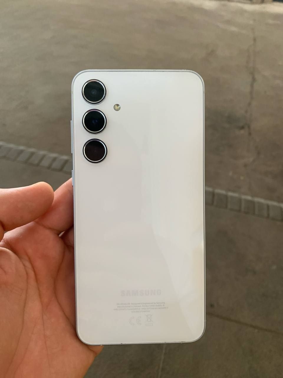 Samsung A55 5G .