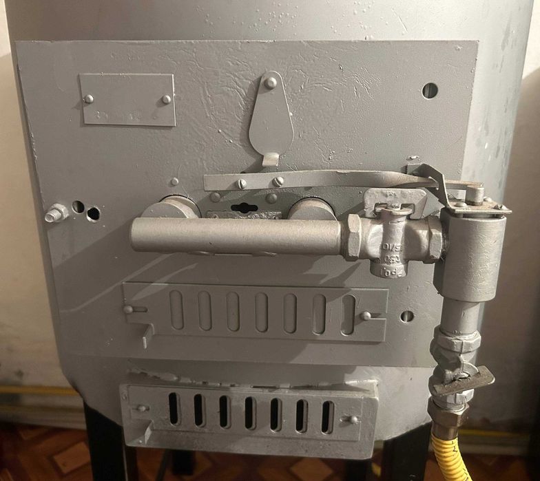 Продаю новую прочную и удобную садж-печь в отличном состоянии