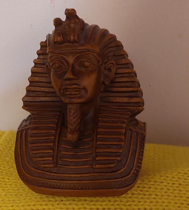 Vand statueta egipteana, Tutankhamon