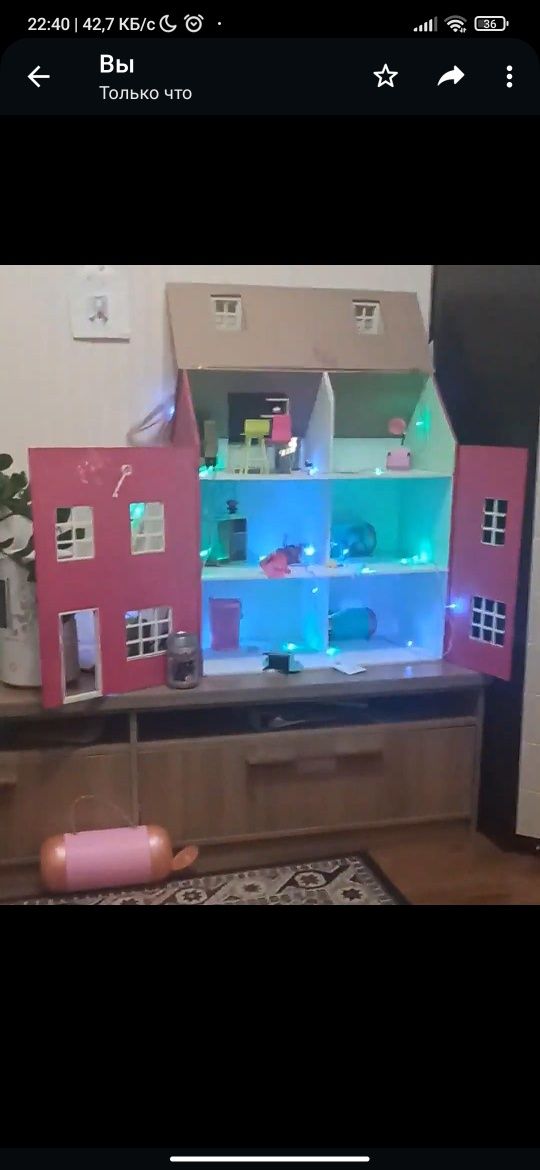 Кукольный домик с дверцами