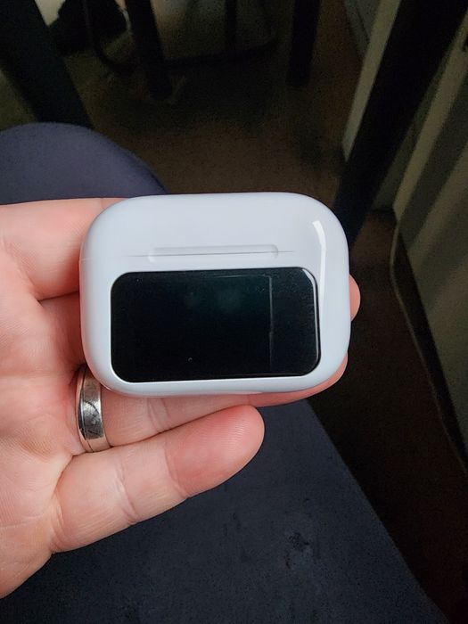 Casti cu ecran Noise Canceling si ENC