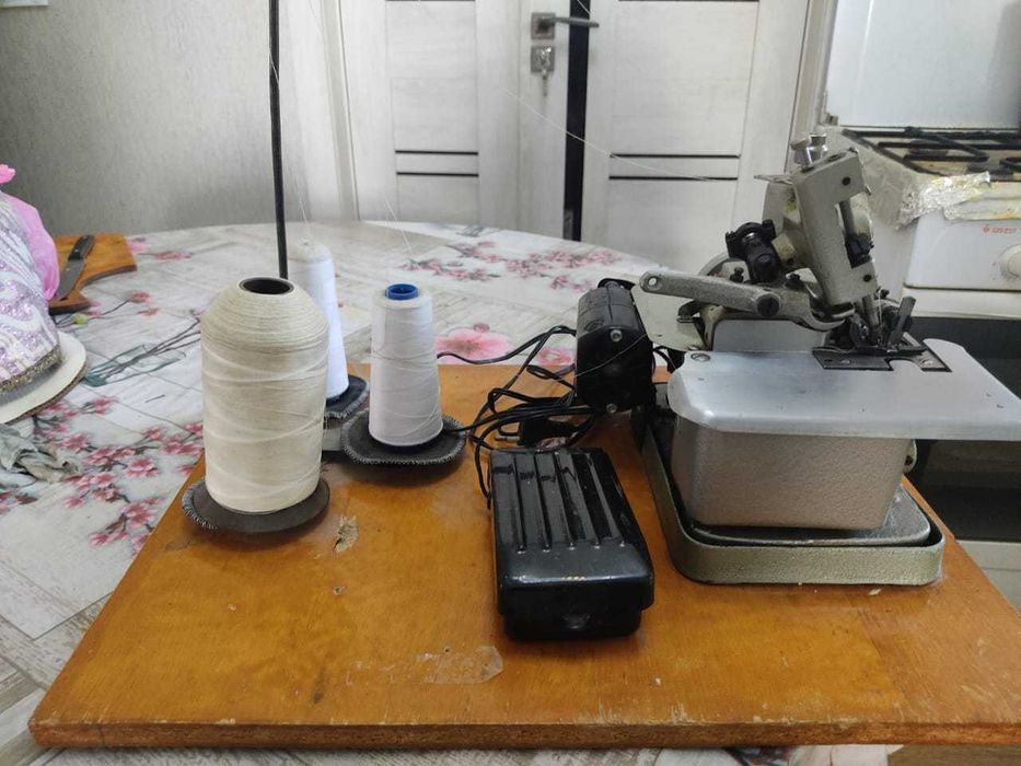 Продаю   оверлок