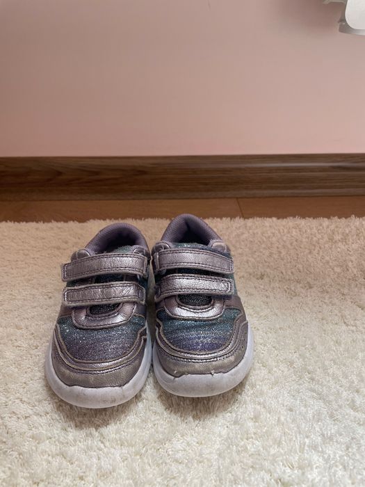 Детски обувки clarks