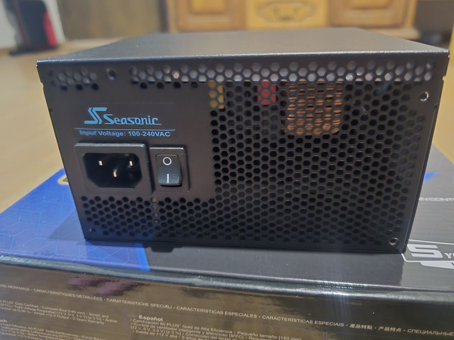 Захранване Seasonic G12 GM-650 80+ Gold полу-модулно