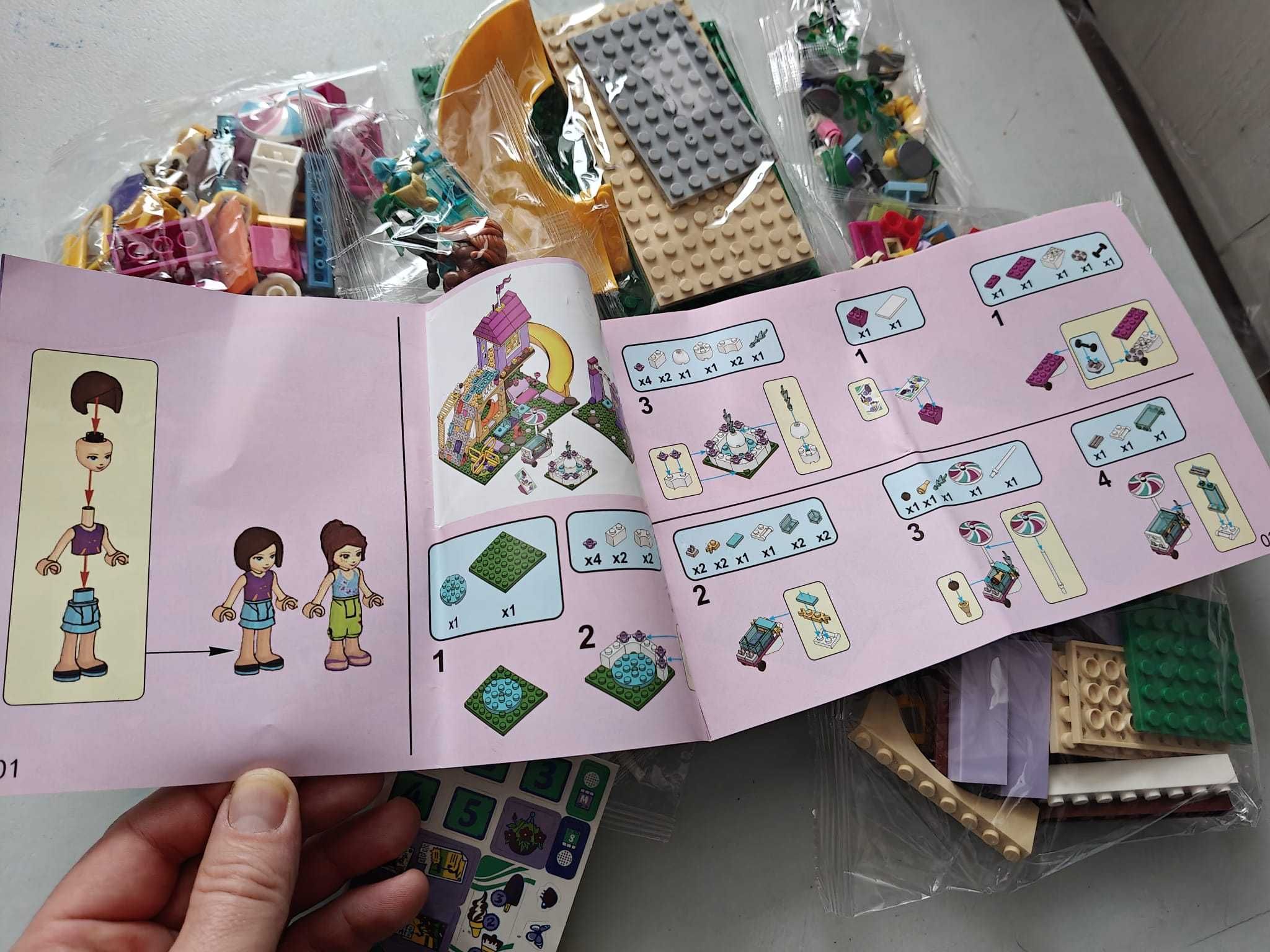 Joc construit tip lego Hearlake City Friends 343 piese 2 figurine