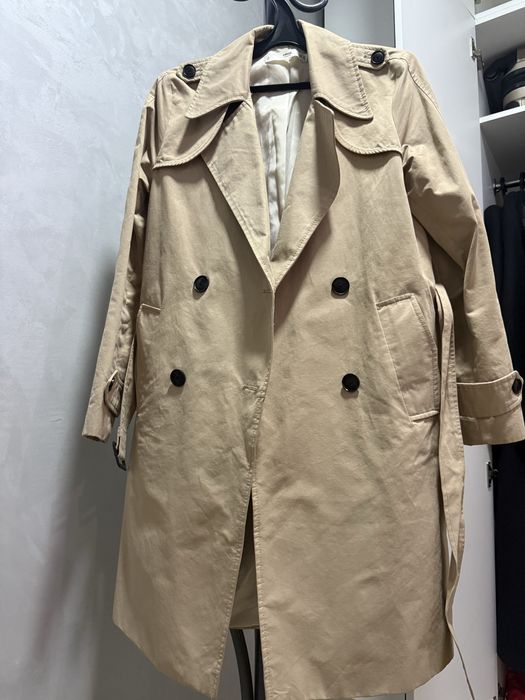 Продам тренч бежевый
