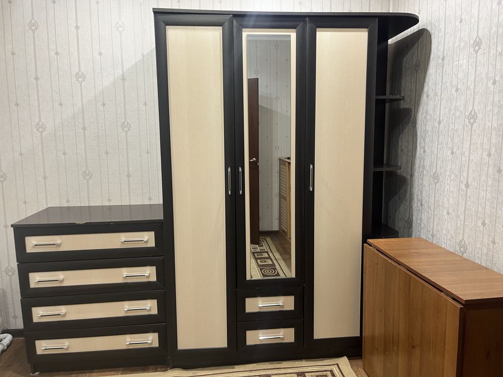 Продается шкаф и комод