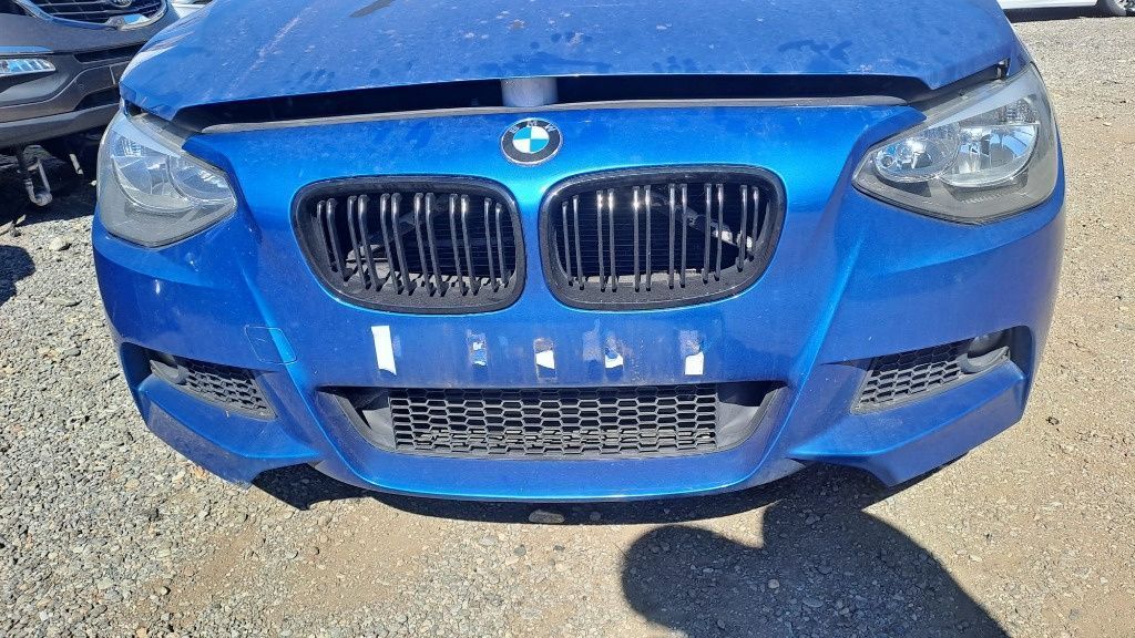 Bara fata BMW F20 2012 hatchback 2.0