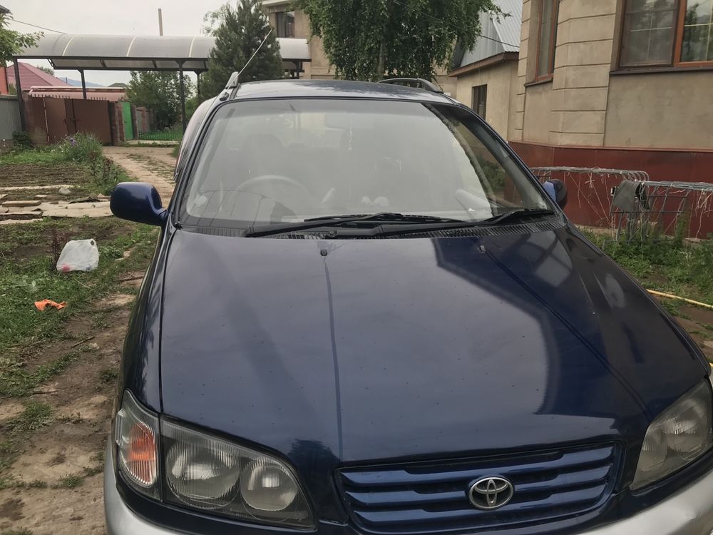 Toyota Ipsum продаю