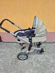 Vand carucior JOOLZ cu landou + accesorii.