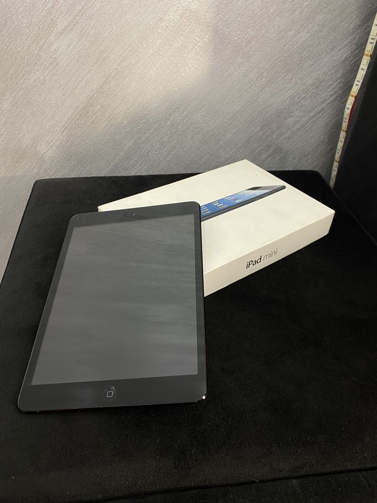 iPad mini 16 GB Black-Negru