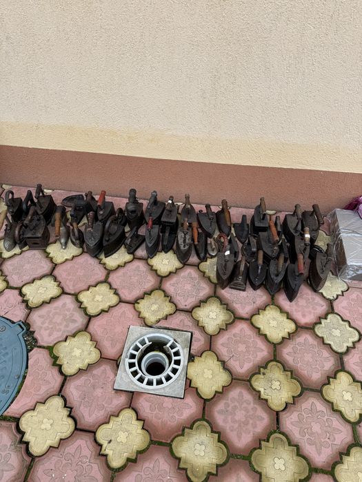 Fier de calcat vechi